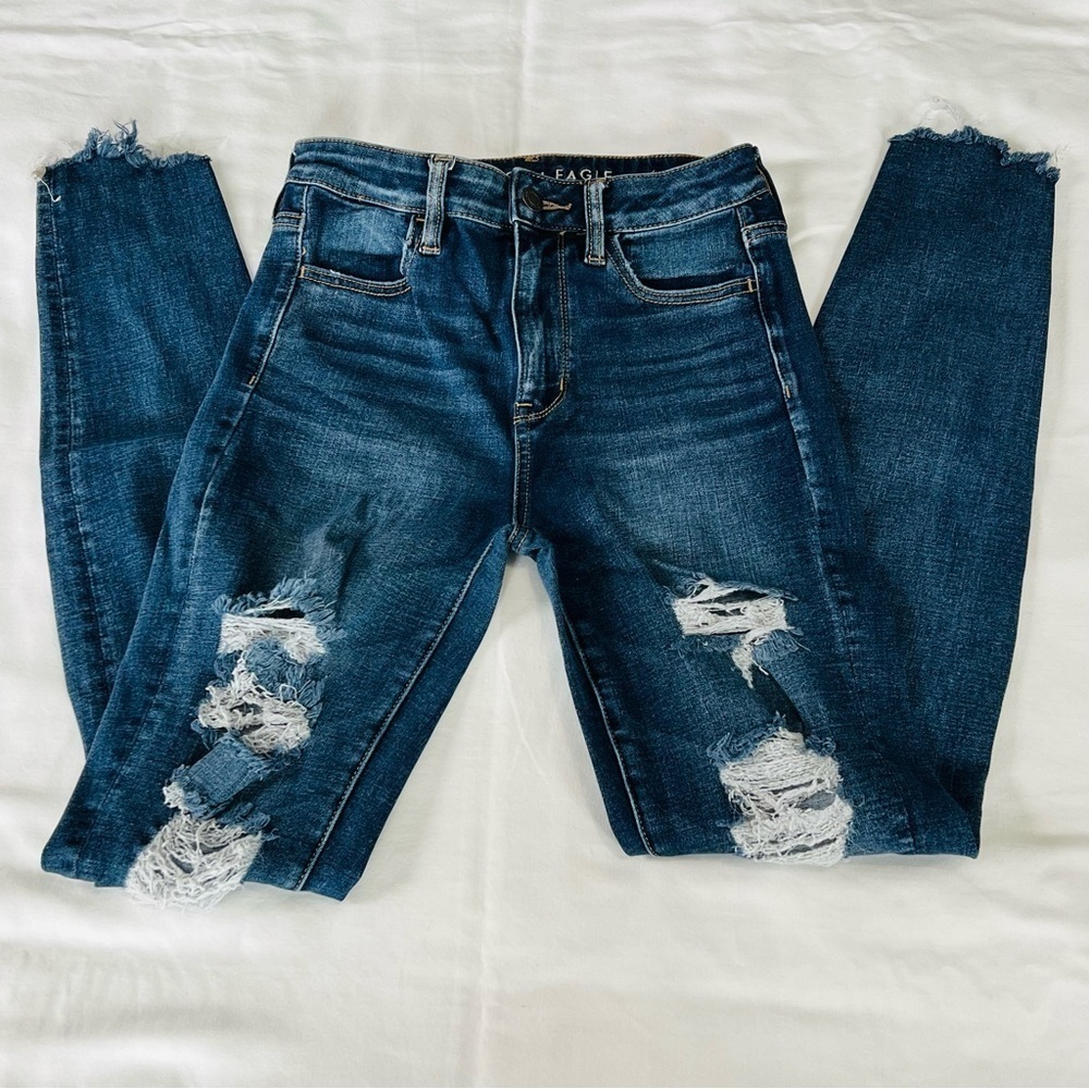 American Eagle Distressed Super High Rise Jeggings